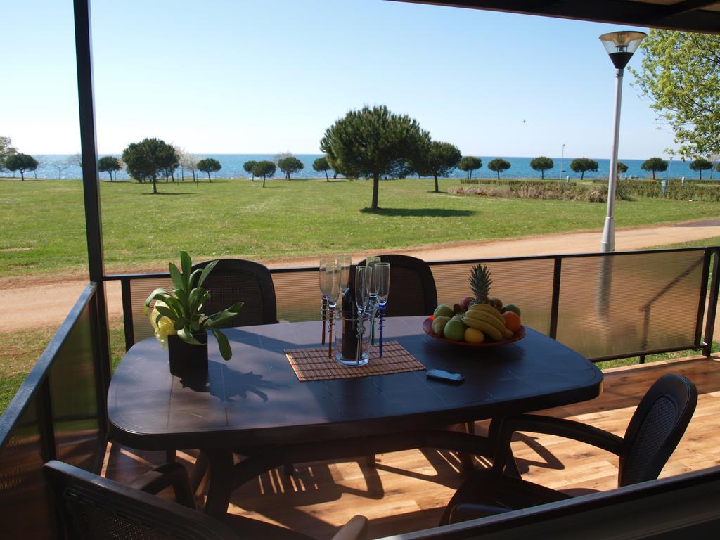 Camping Adria Mobile Home Park Umag Room photo